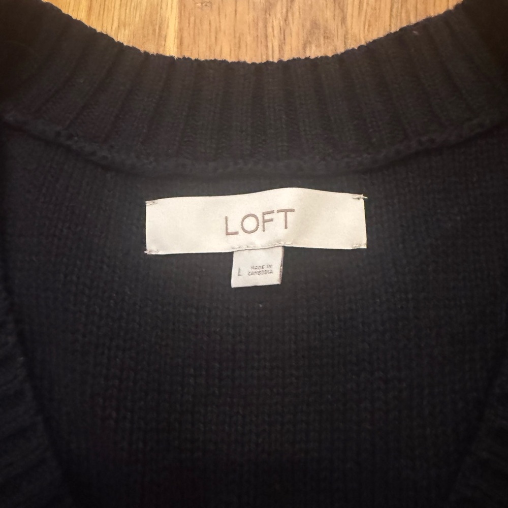 LOFT Black V-Neck Sweater Vest Large - Picture 4 of 5
